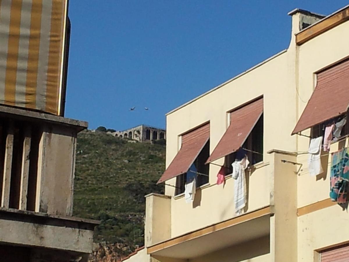 B&B Dimora Di Traiano Terracina Exterior foto